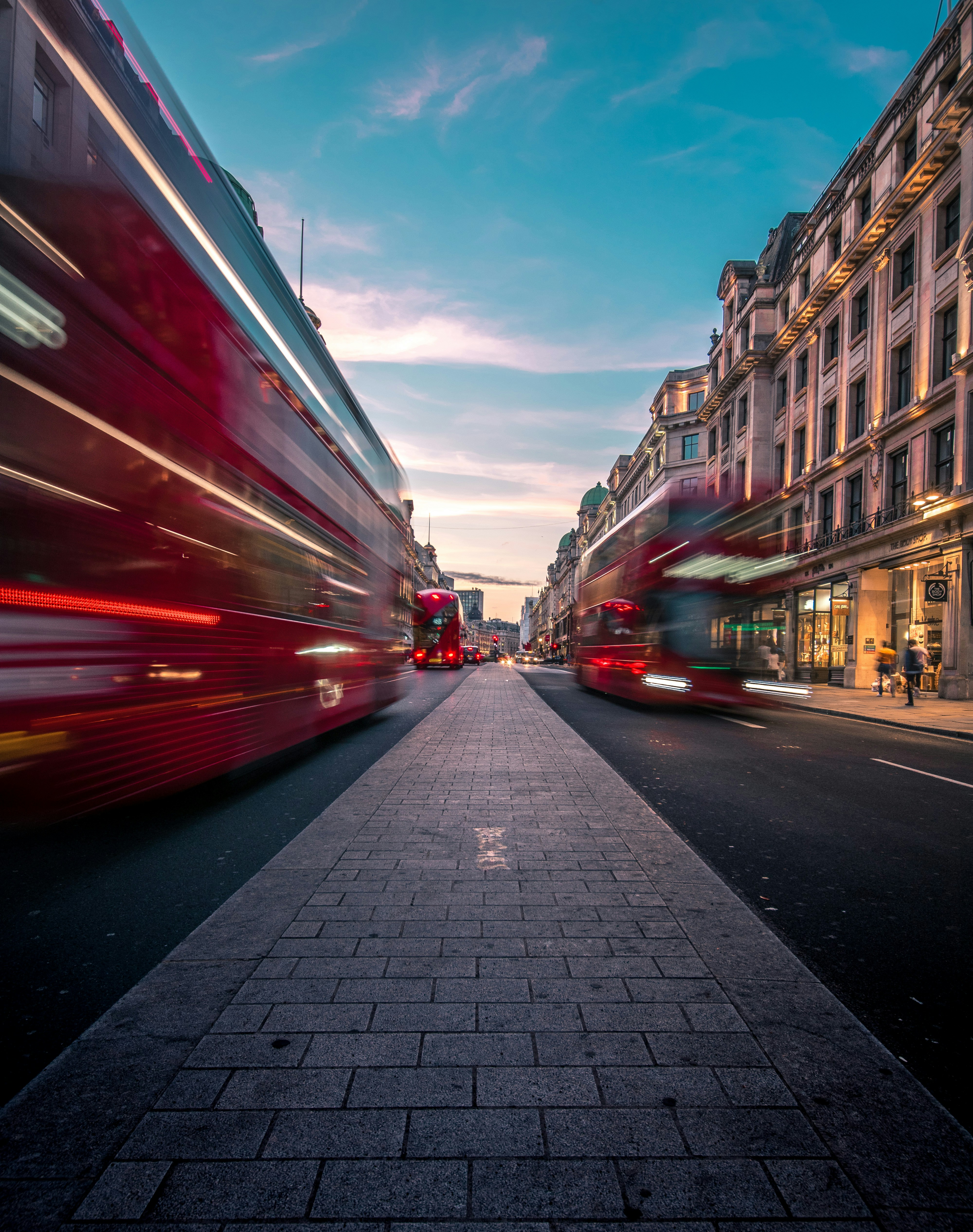 Image média: Upgrade Public Transport Links Between Districts