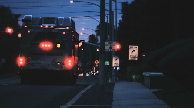 Multimedia-irudia:  Introduce night bus lines on weekends